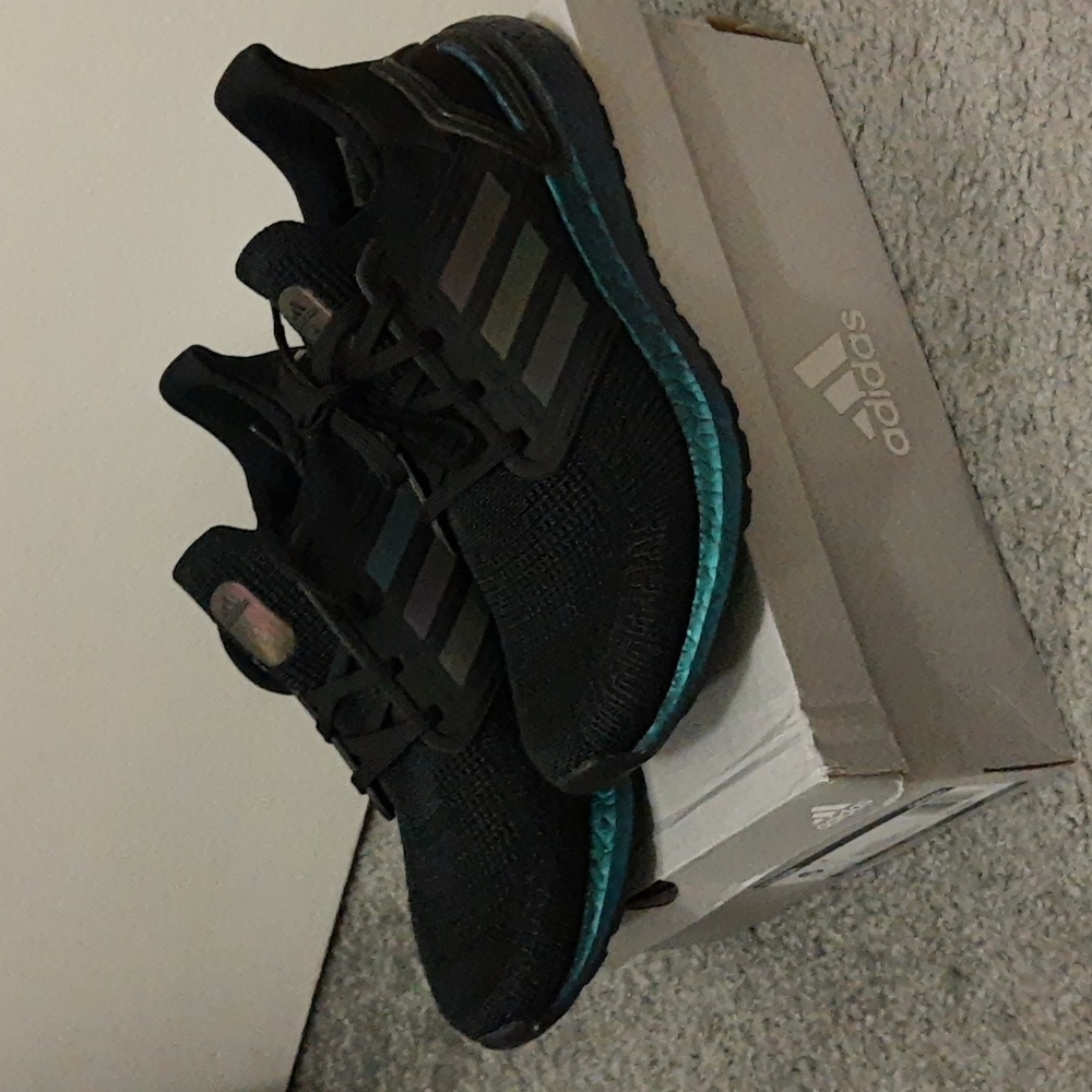 Adidas Ultraboost 20 Shoes NWOB